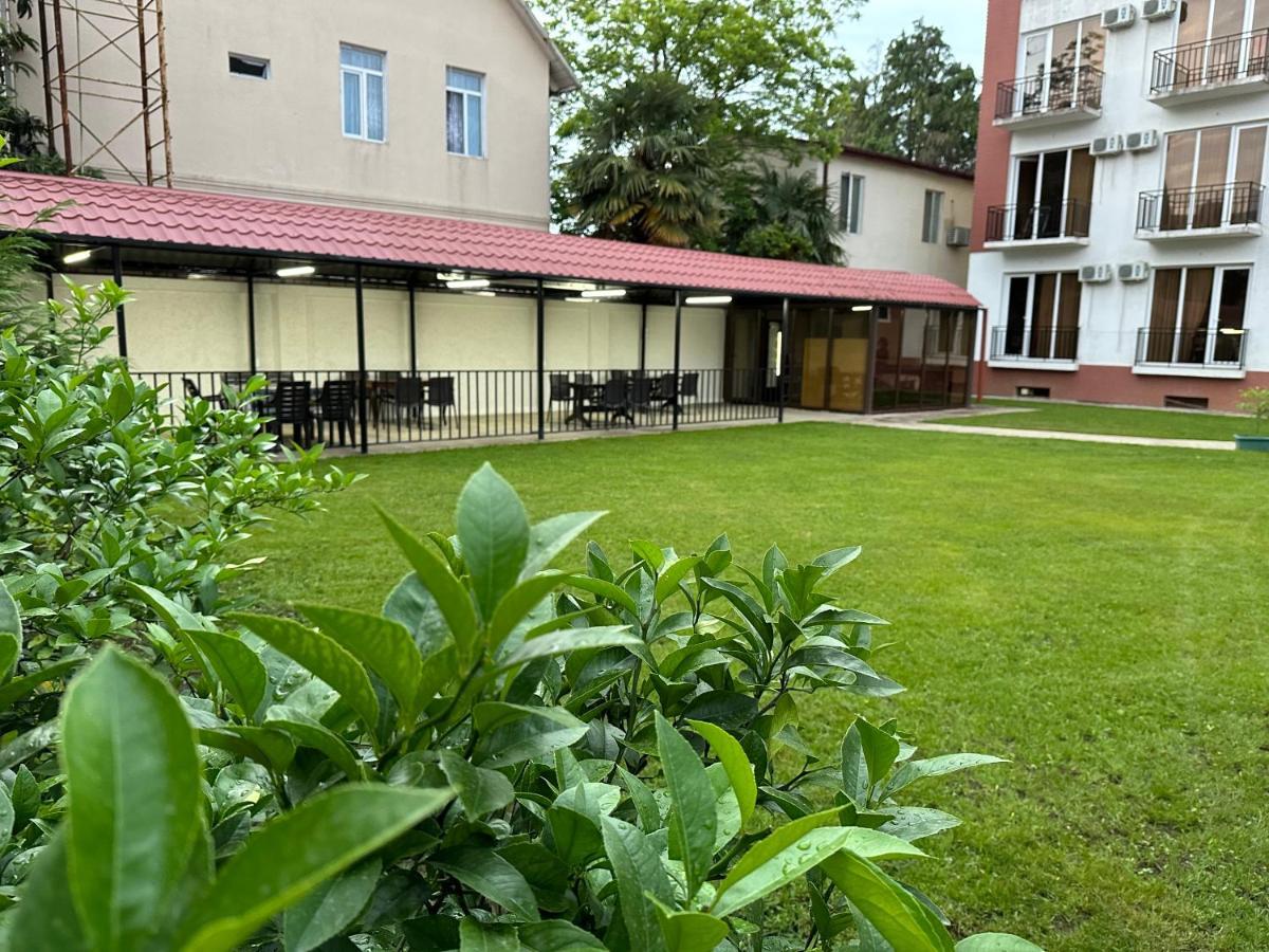 Kukaracha Hotel Ureki Buitenkant foto